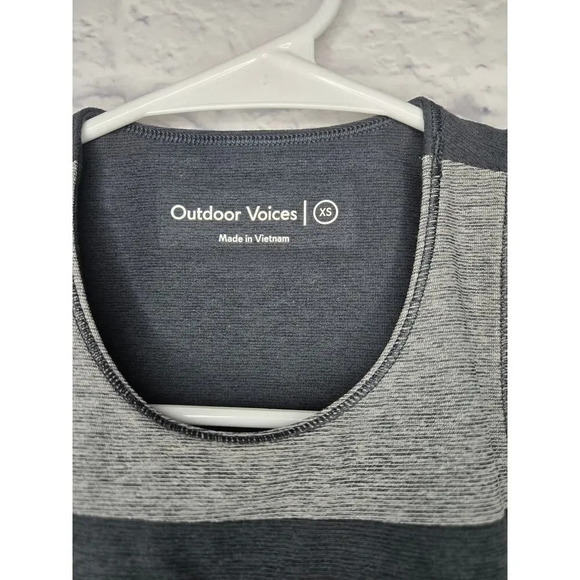 Outdoor Voices Tri-Tone Slashback Crop Tank Top sports bra XS. - Picture 7 of 8